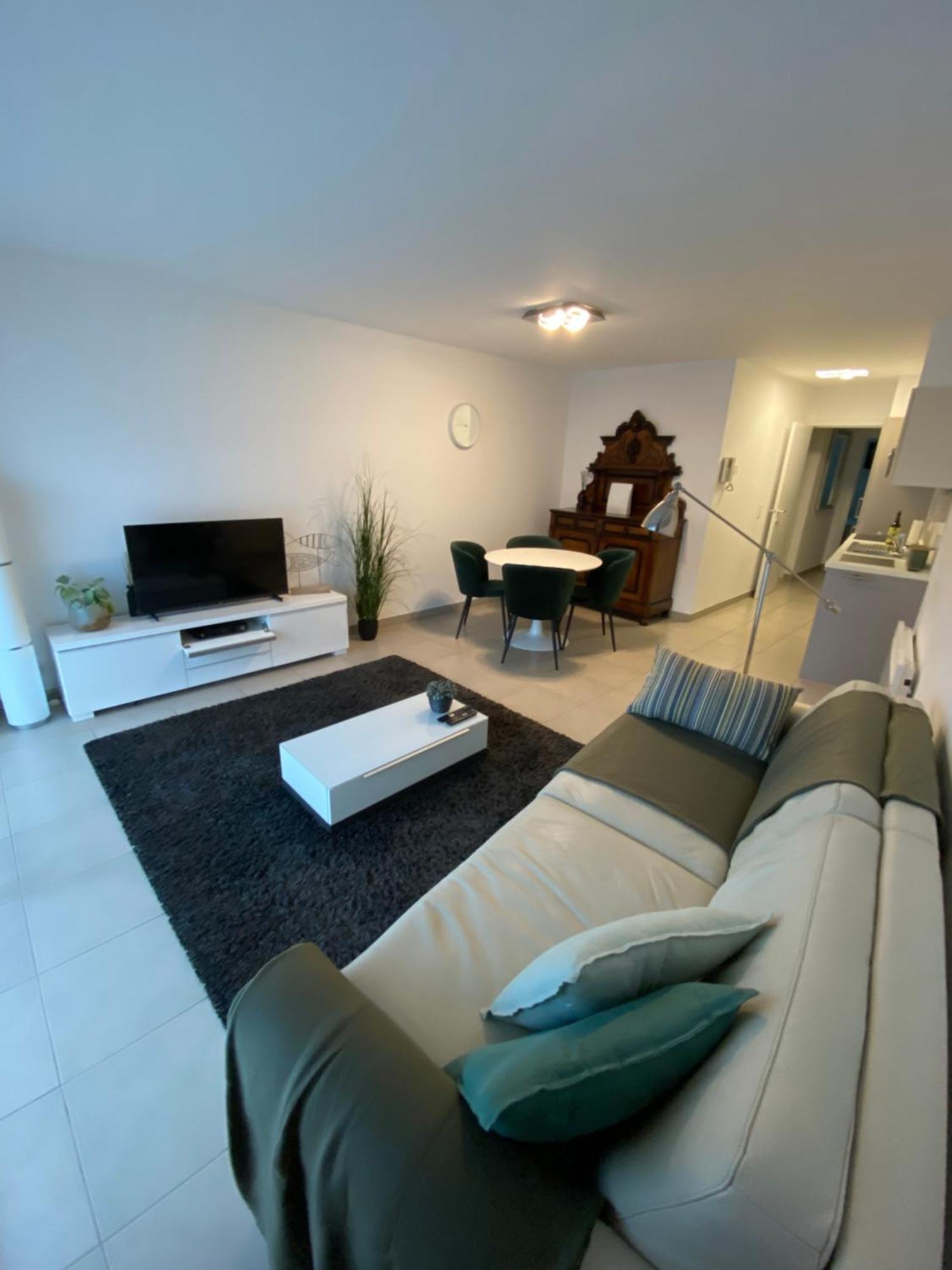 Gezellig Modern Appartement Met Optie Garagebox En In De Buurt Van Strand, Winkels En Restaurants Ostend Exterior foto